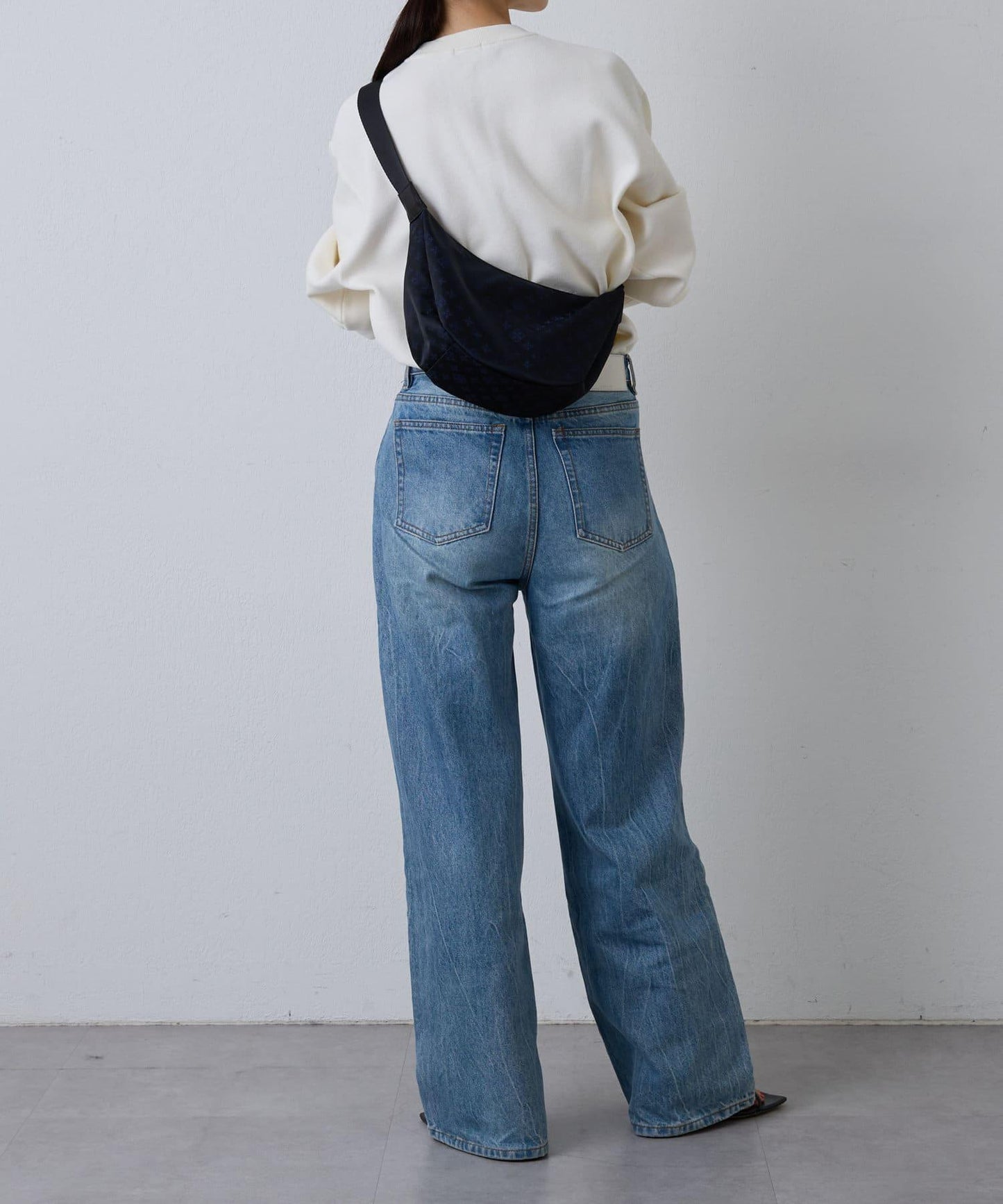 《人氣單品新增緊湊尺寸!》尼龍圓形肩揹包