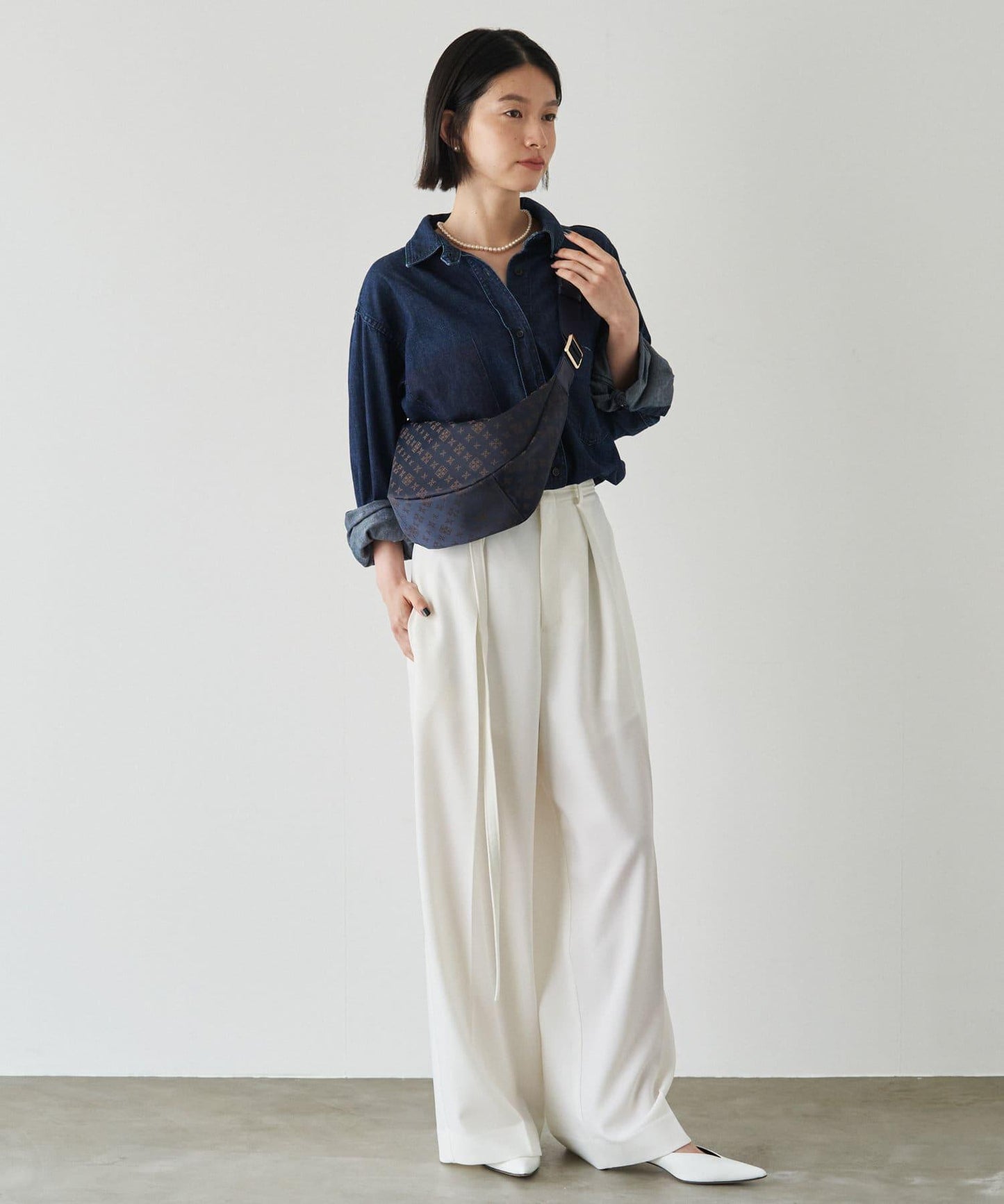 《人氣單品新增緊湊尺寸!》尼龍圓形肩揹包