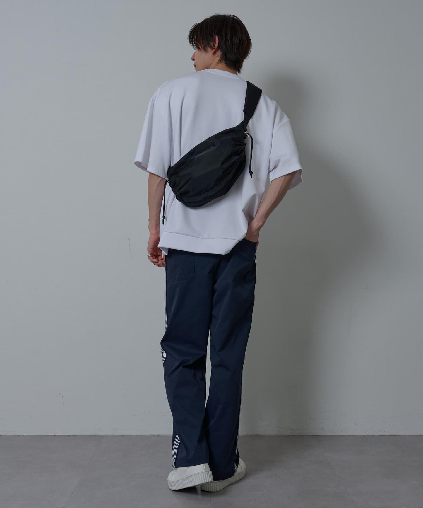 合成尼龍褶皺肩揹包