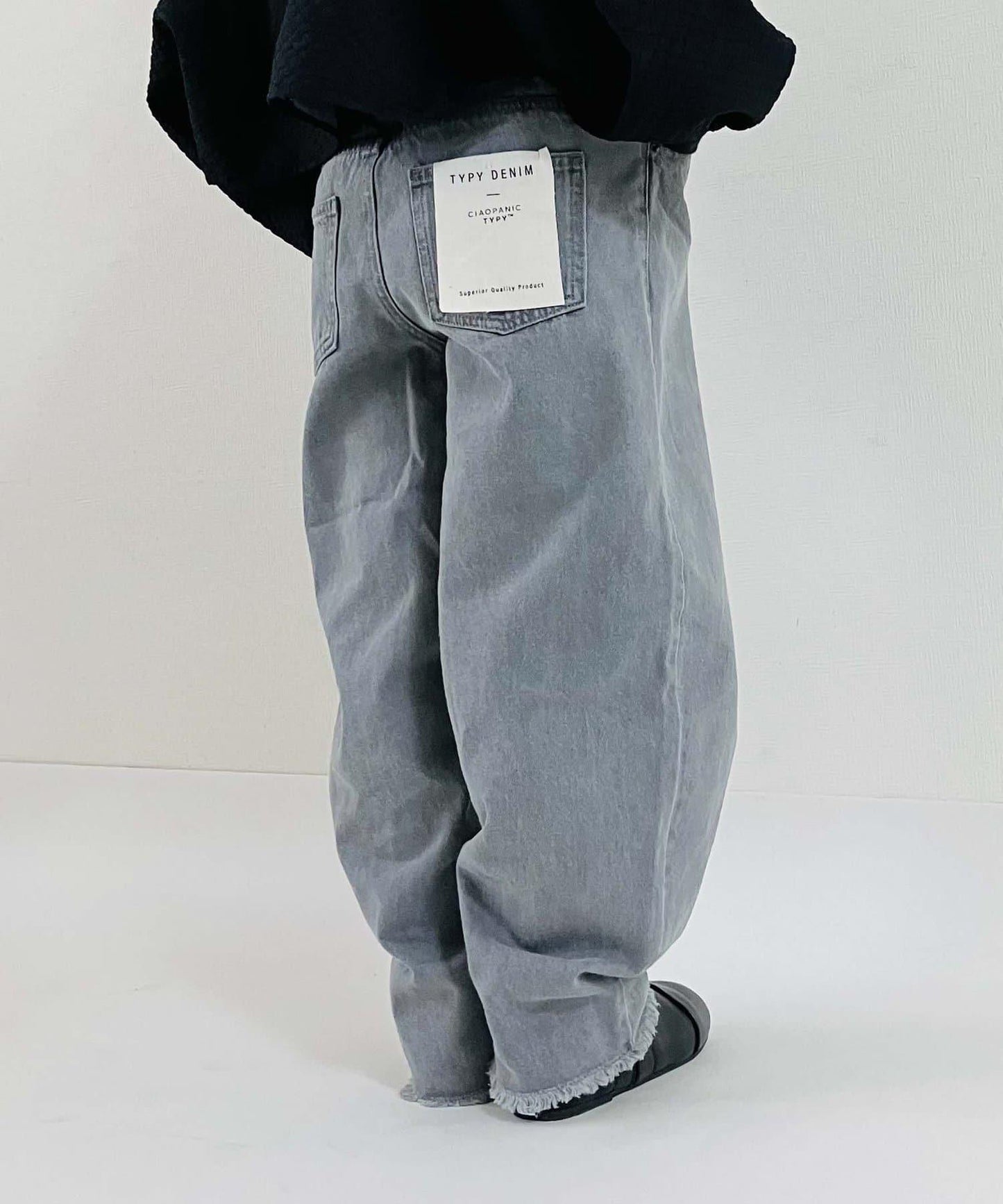 【KIDS】【TYPY DENIM】甘織り裾フリンジカーブデニム 【KIDS】【TYPY DENIM】甜美編織下襬流蘇曲線牛仔褲