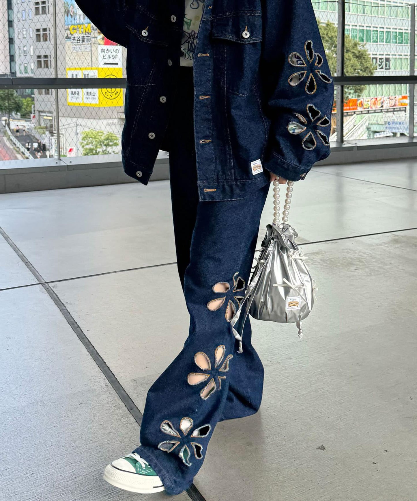 【2024AW】【HELLO.SANFRANCISCO/你好,舊金山】花朵剪裁牛仔褲