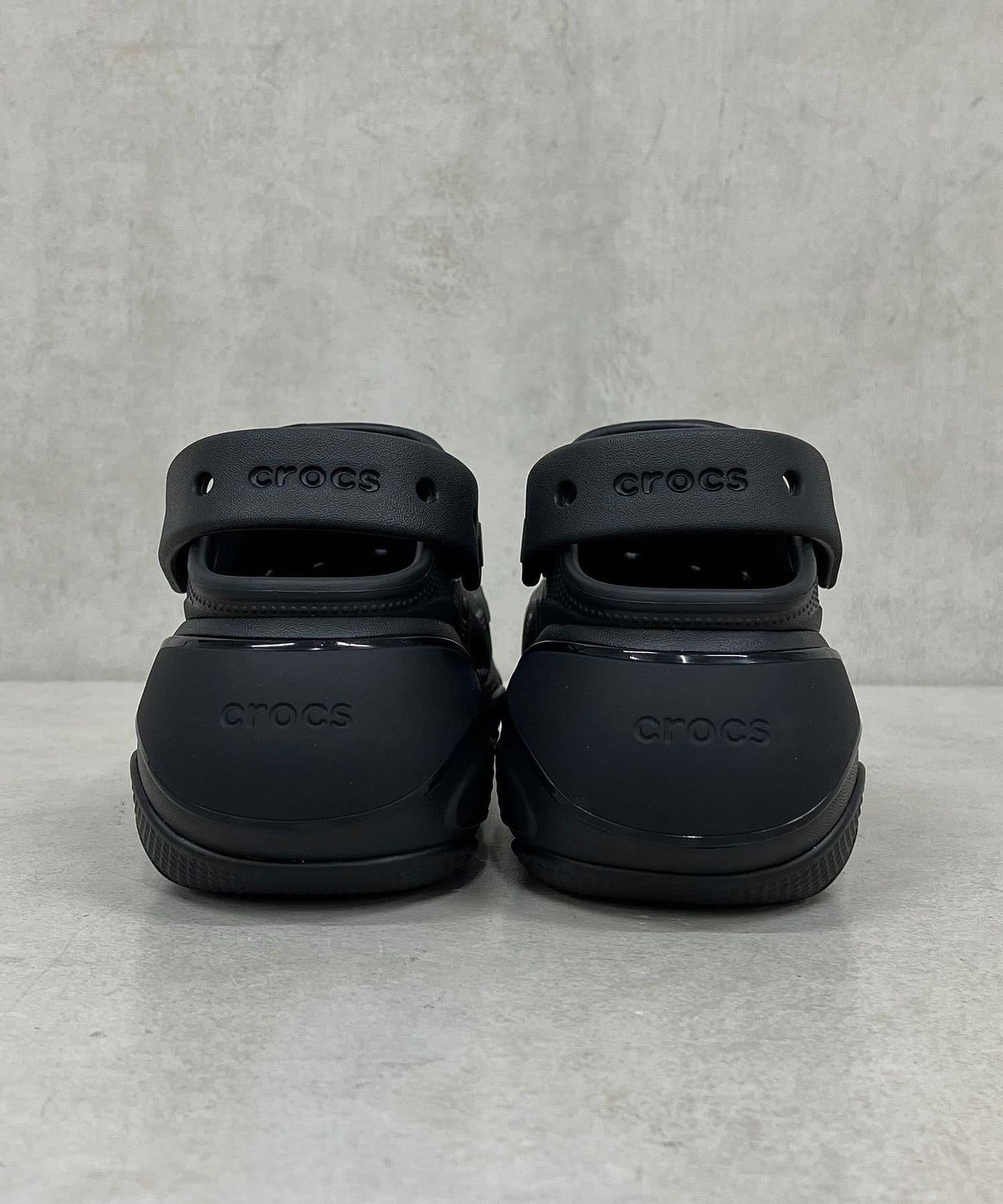 【crocs/卡駱馳】泡泡壓碎拖鞋