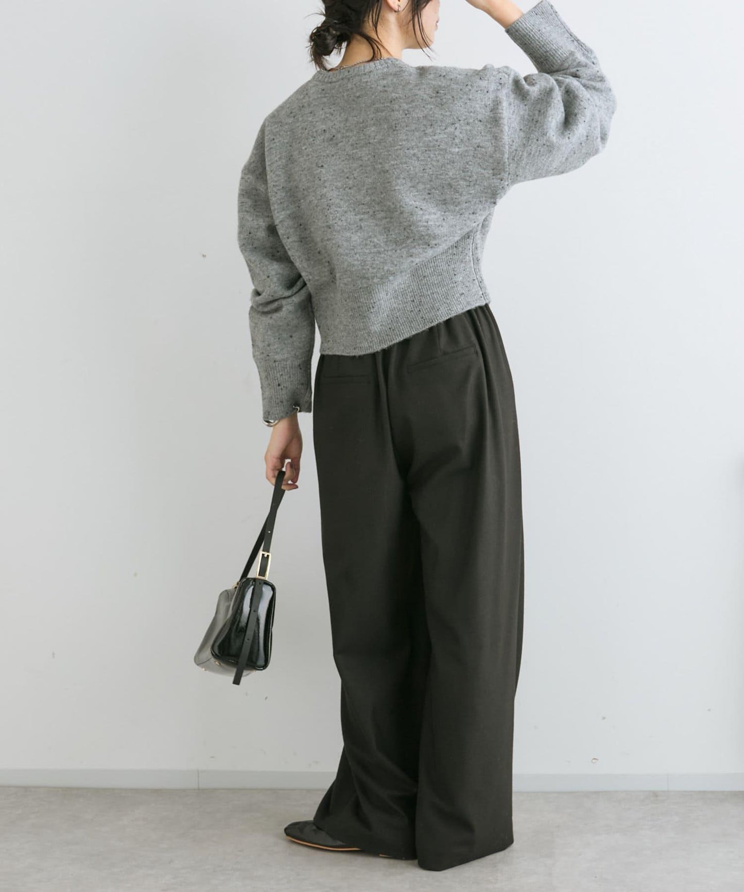 【可當開衫穿的】短款拉鍊針織衫