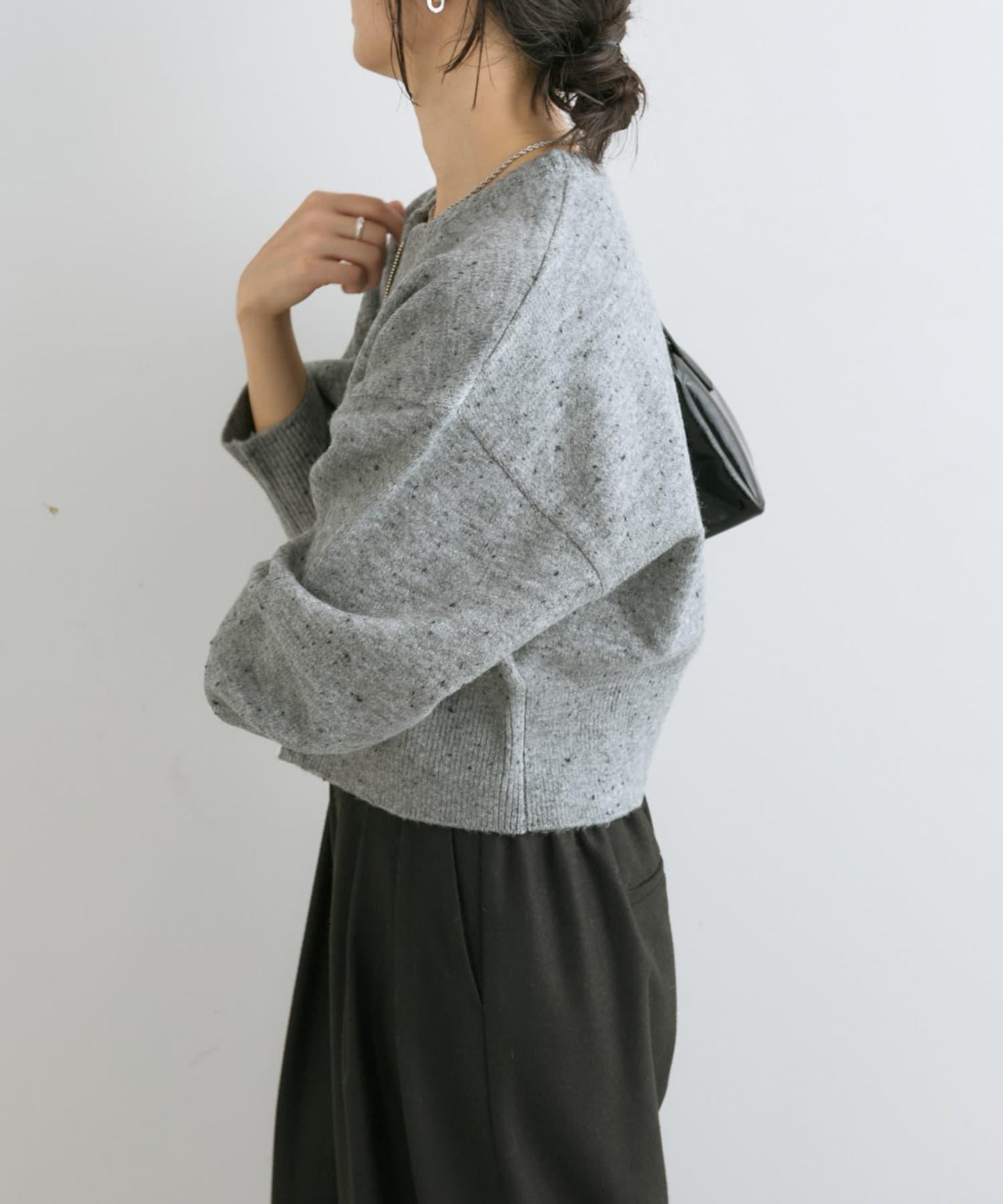 【可當開衫穿的】短款拉鍊針織衫