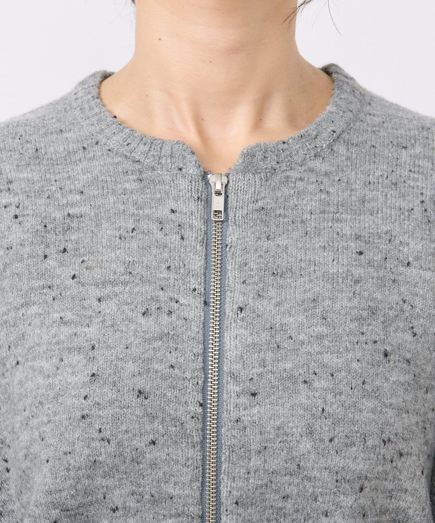 【可當開衫穿的】短款拉鍊針織衫