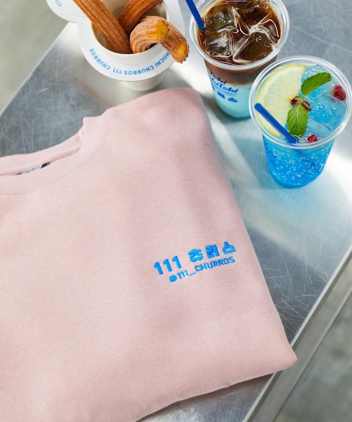 111根麵包條×FREAK'S STORE 大尺寸 後背印花 圓領衛衣