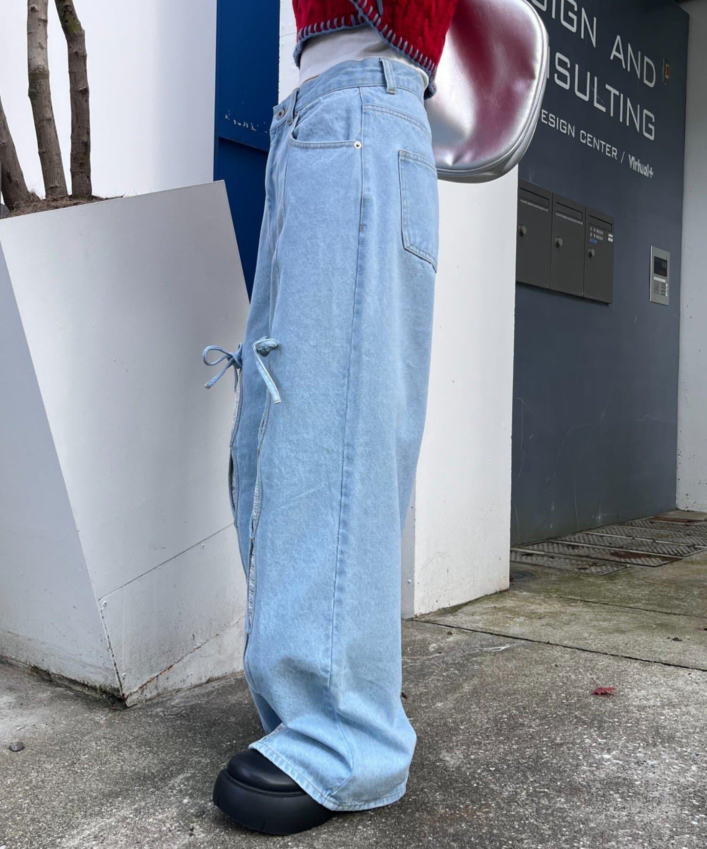 【HELLO.SANFRANCISCO】蕾絲鏤空寬鬆牛仔褲