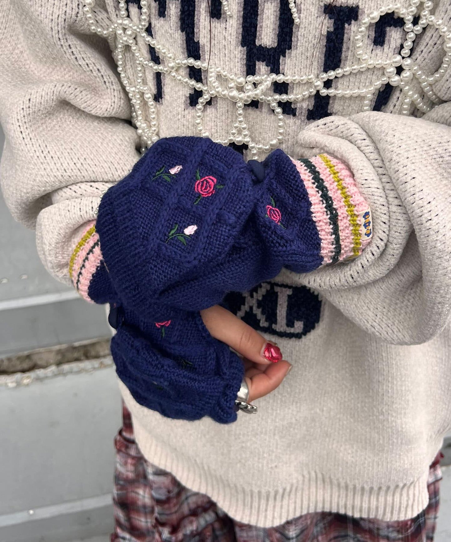 【Me+Me/我和我】花朵刺繡暖手套