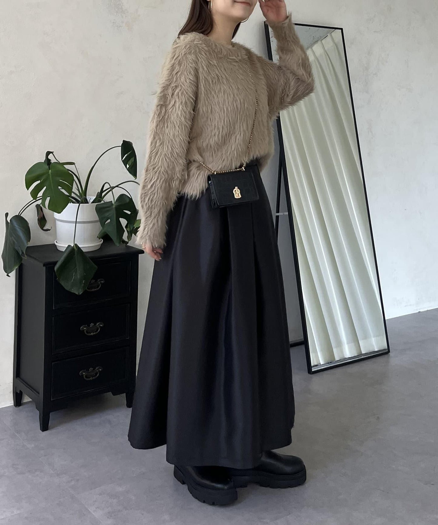 船領羽毛針織衫