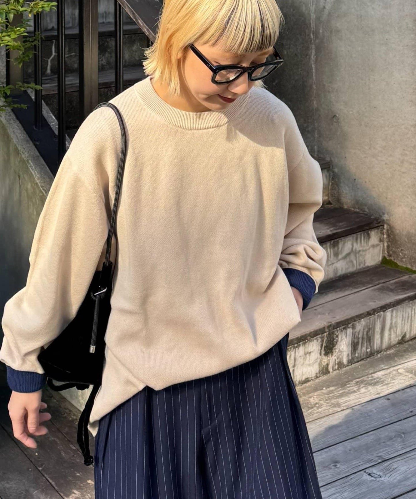 寬鬆剪裁圓領T恤款針織衫