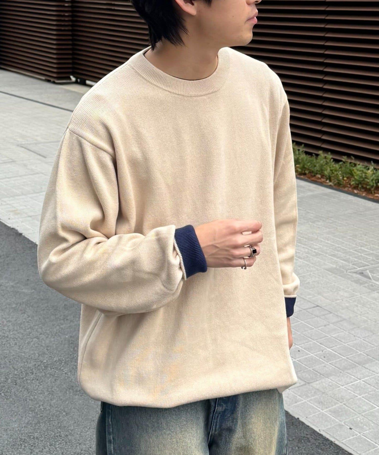 寬鬆剪裁圓領T恤款針織衫