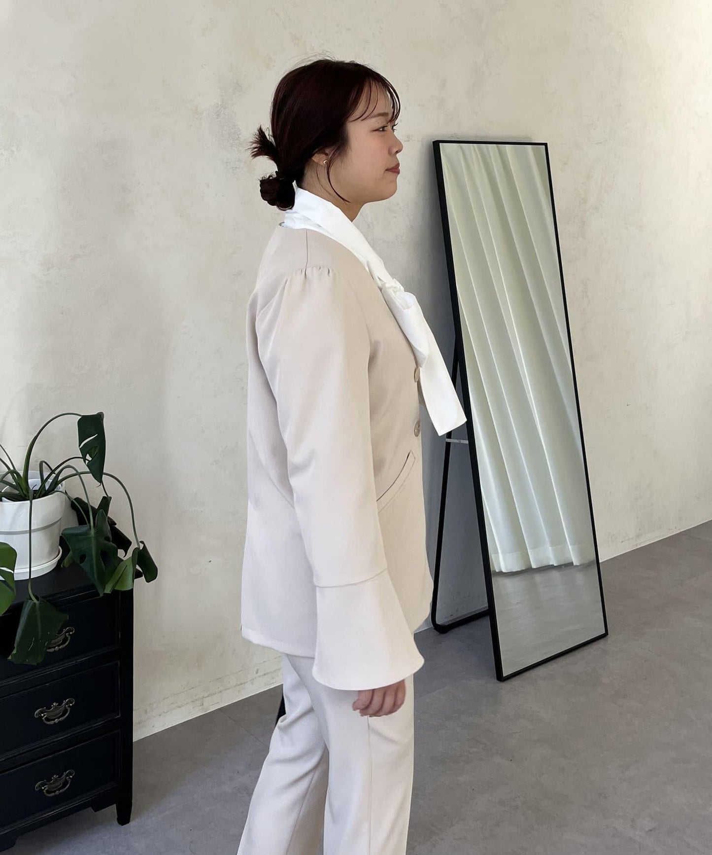 【媽媽監修!禮服單品】雙排扣喇叭袖V領夾克