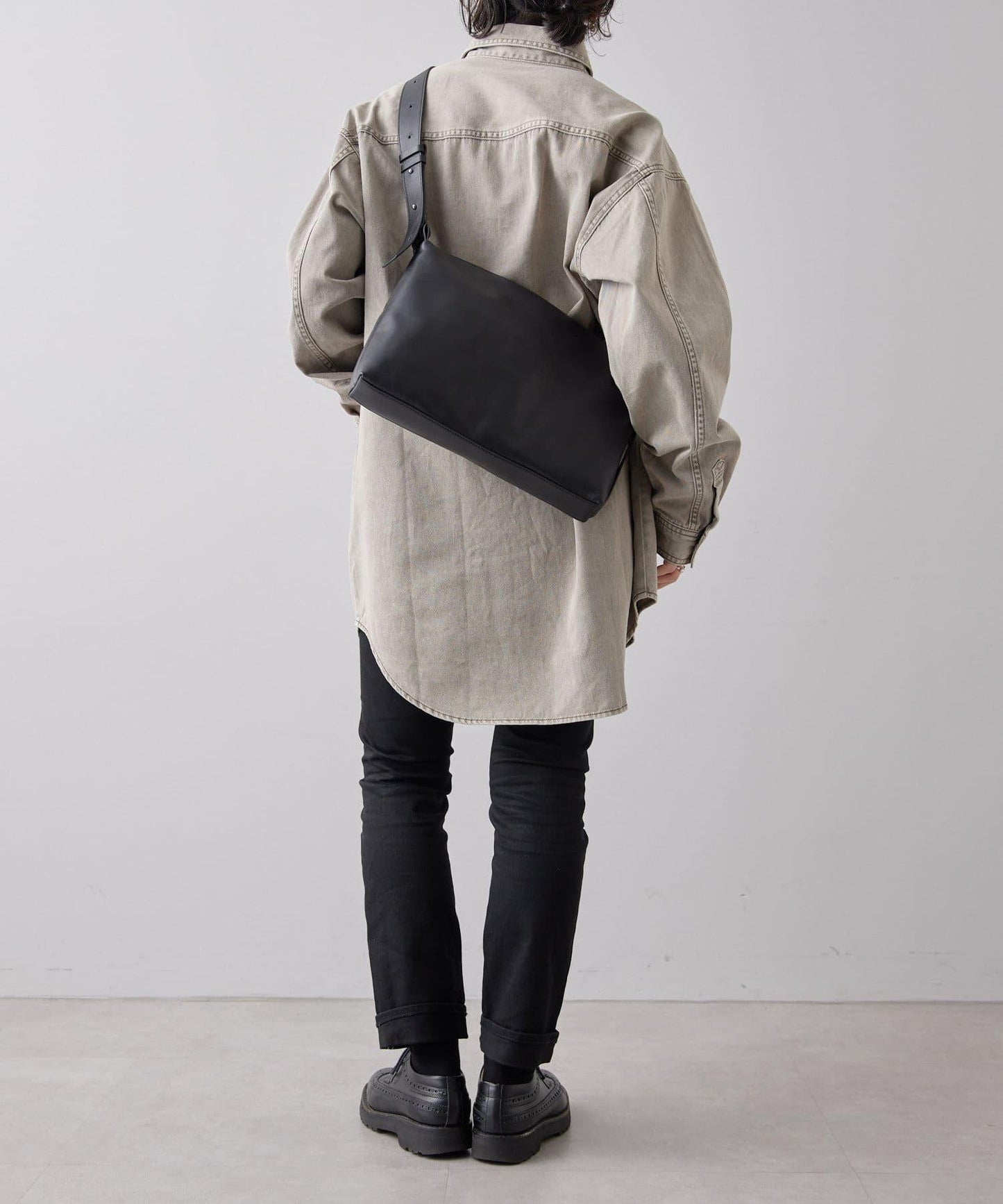 《全真皮》兩用皮革肩揹包