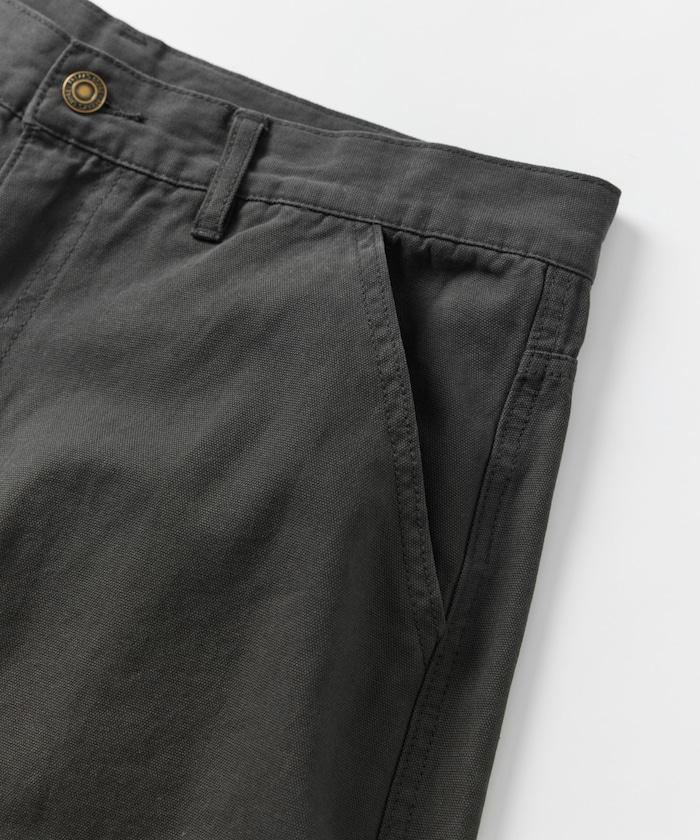 寬鬆剪裁工裝褲