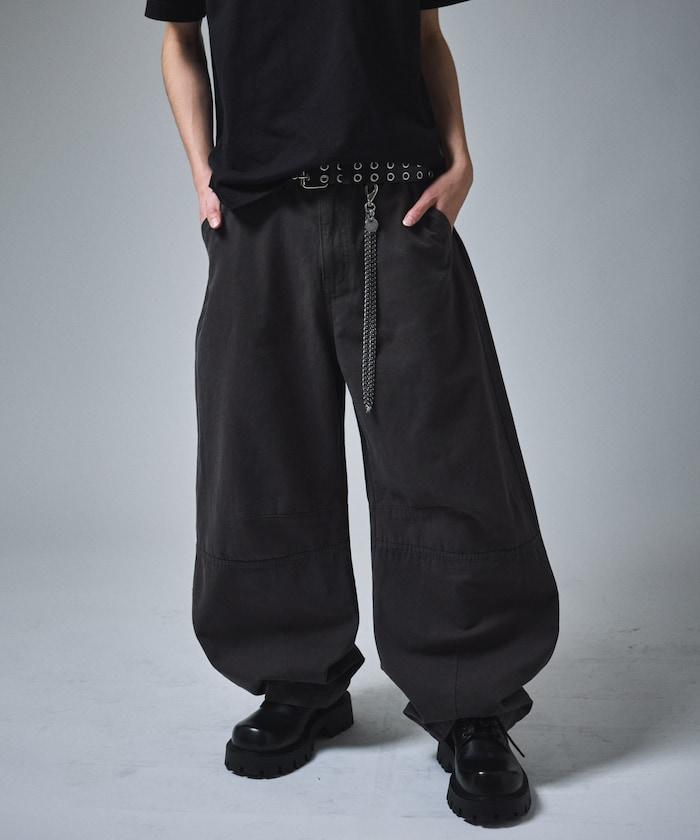 寬鬆剪裁工裝褲