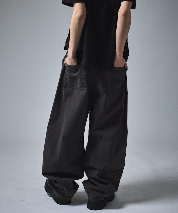 寬鬆剪裁工裝褲