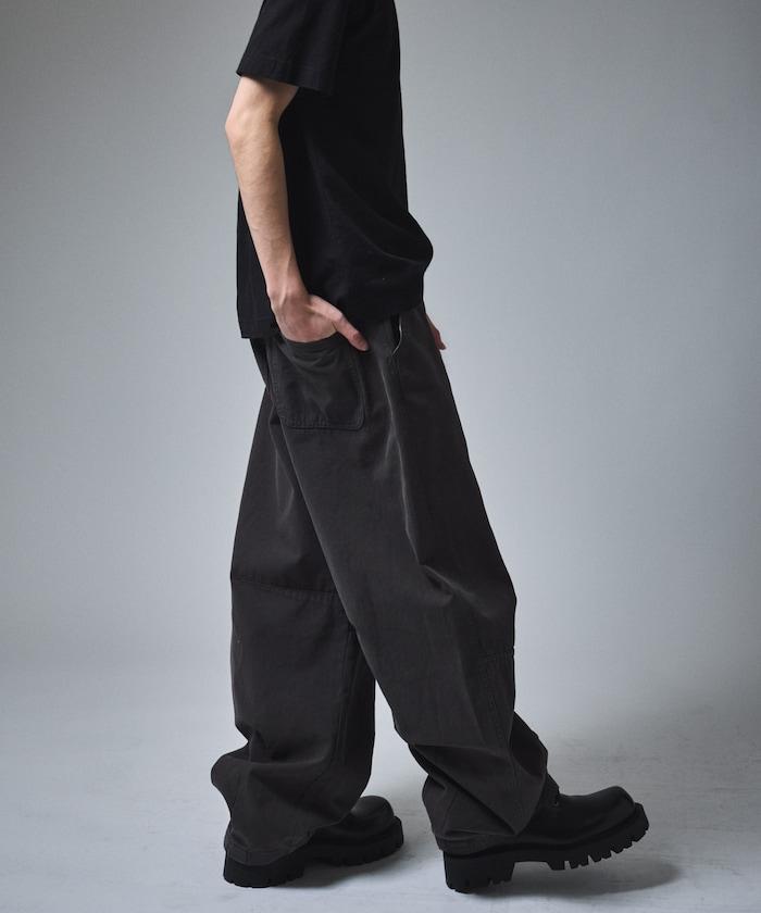 寬鬆剪裁工裝褲