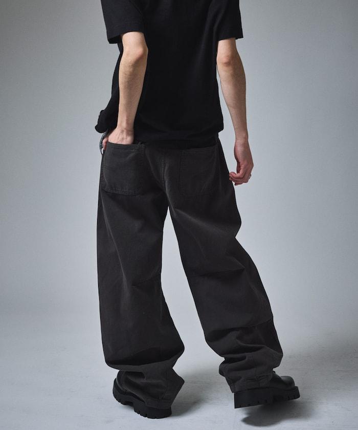 寬鬆剪裁工裝褲