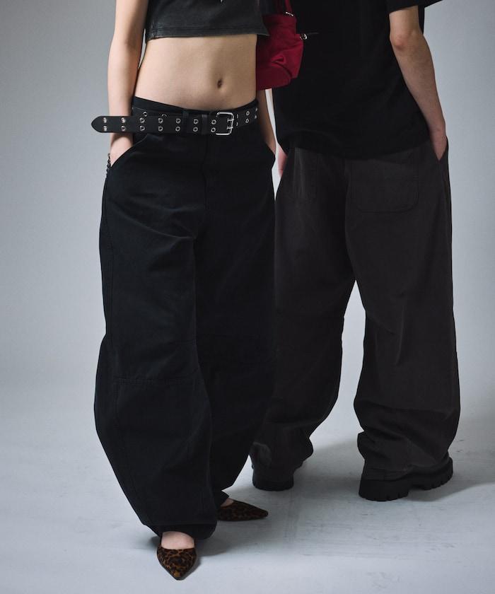 寬鬆剪裁工裝褲