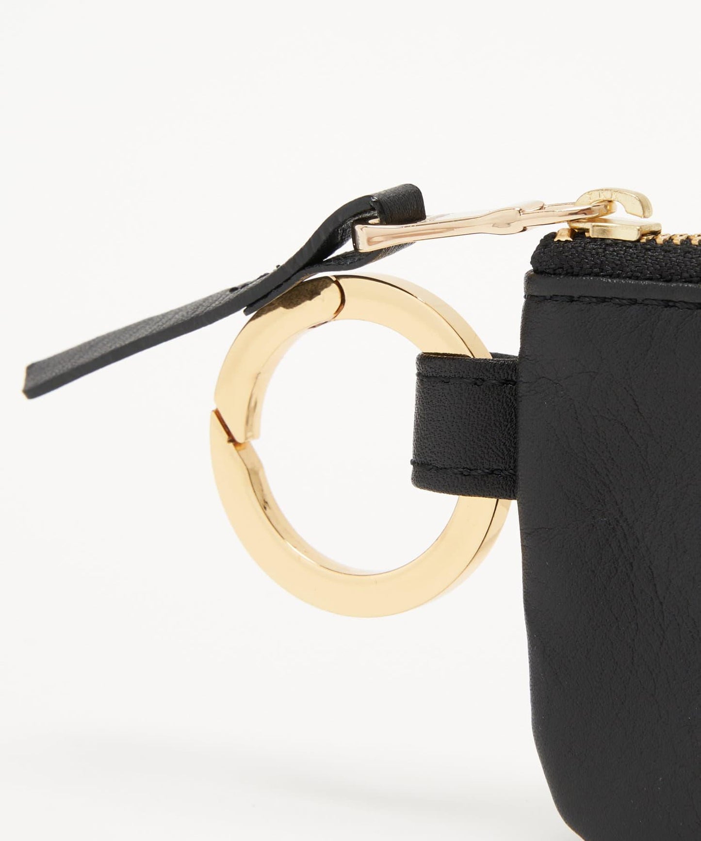 【可放卡片】帶卡拉賓的軟皮多功能盒