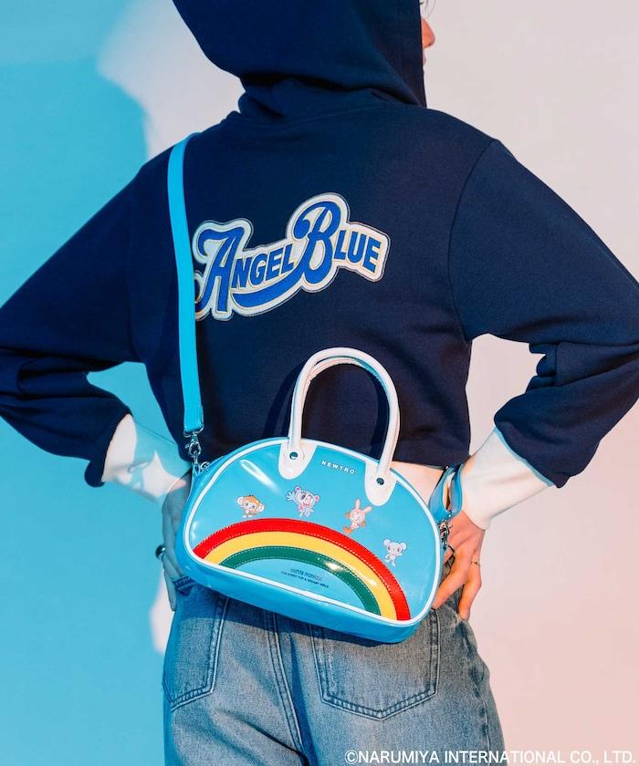 成美兒角色 亮麵包包