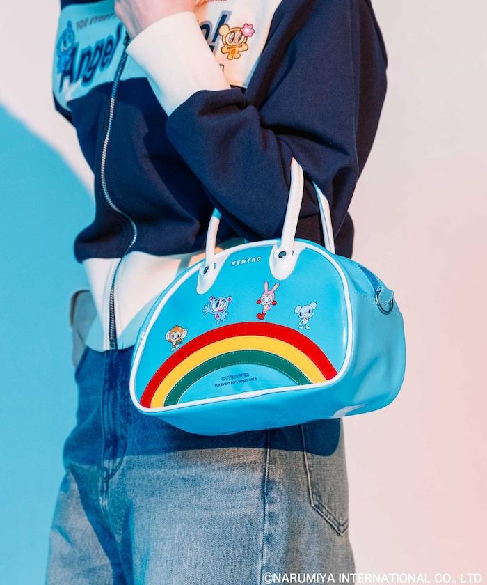 成美兒角色 亮麵包包