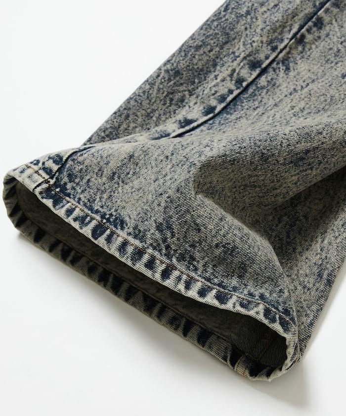 喇叭褲剪裁 漂白處理 牛仔褲