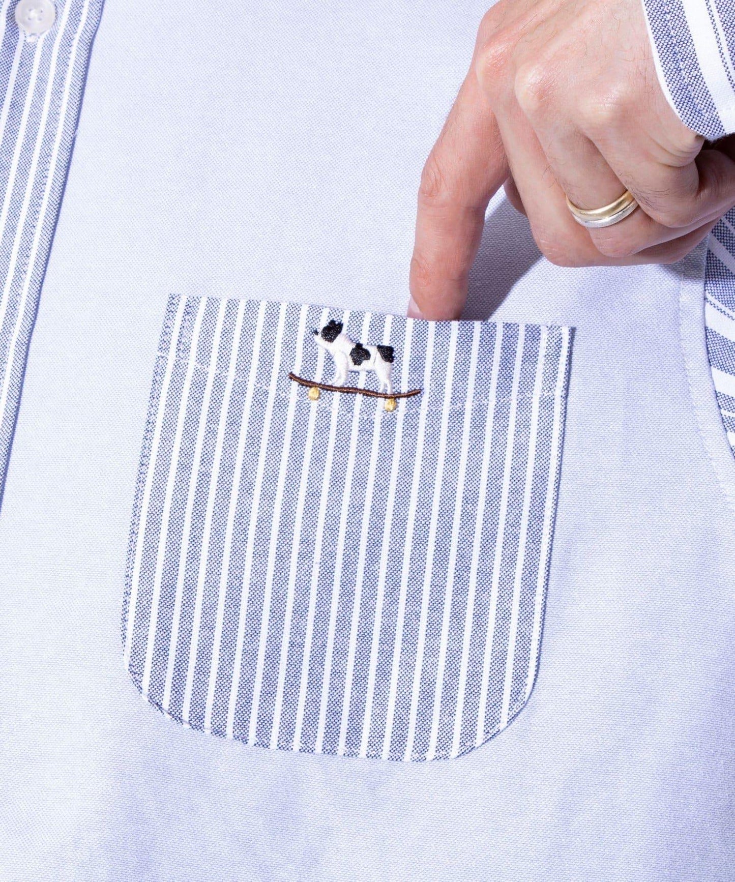 【GLOSTER】法國鬥牛犬刺繡 領釦襯衫
