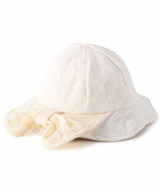 嬰兒帶遮陽帽的蕾絲帽