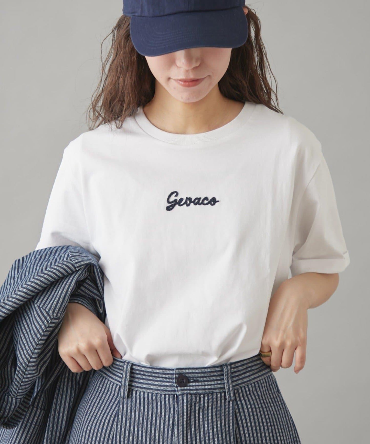 【GEVACO】一點小標誌鏈條刺繡T恤