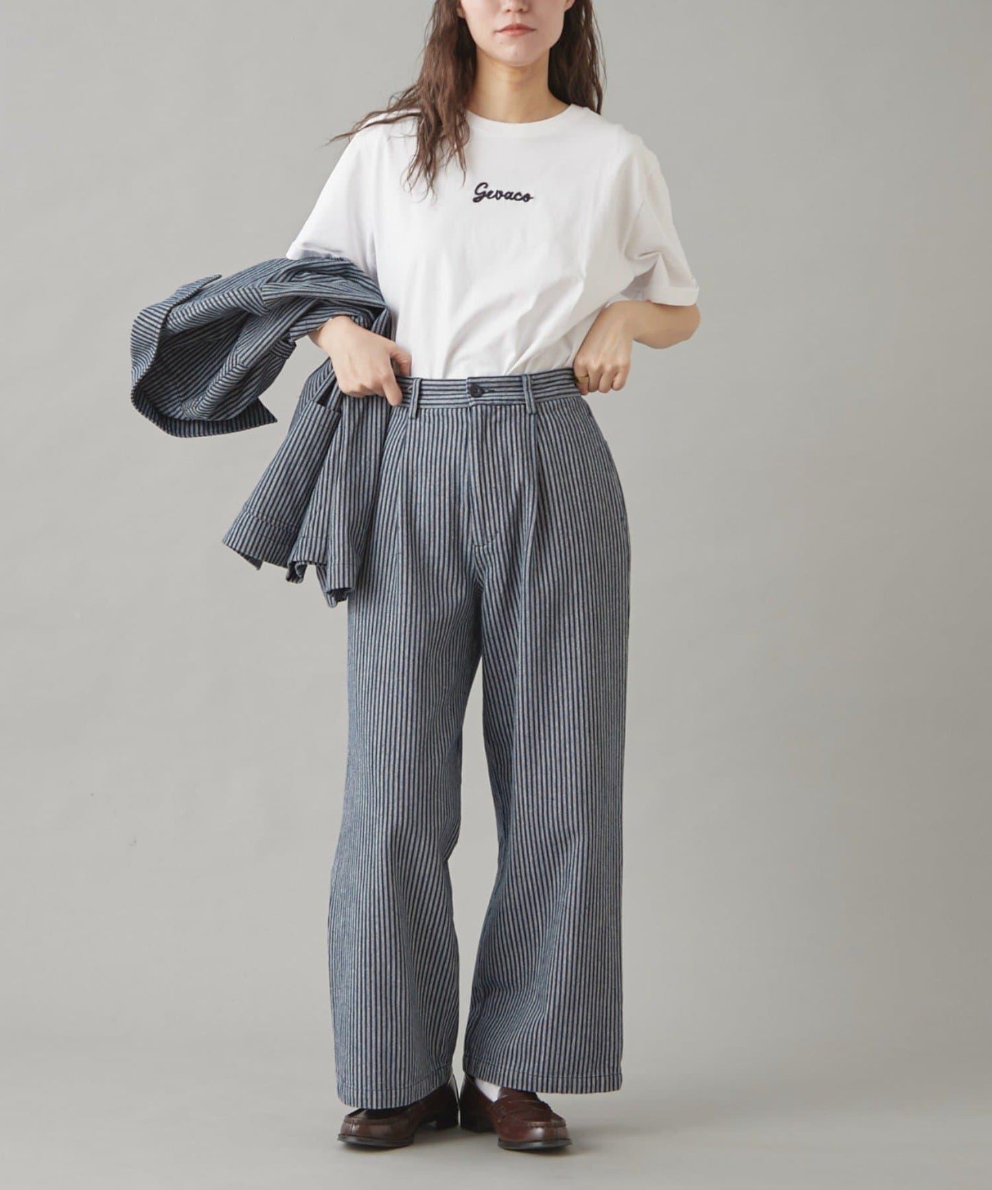 【GEVACO】一點小標誌鏈條刺繡T恤