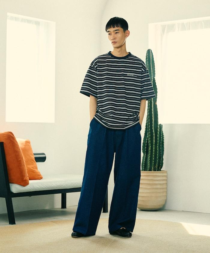 BASIC標誌刺繡T恤條紋/一點刺繡條紋T恤/短袖