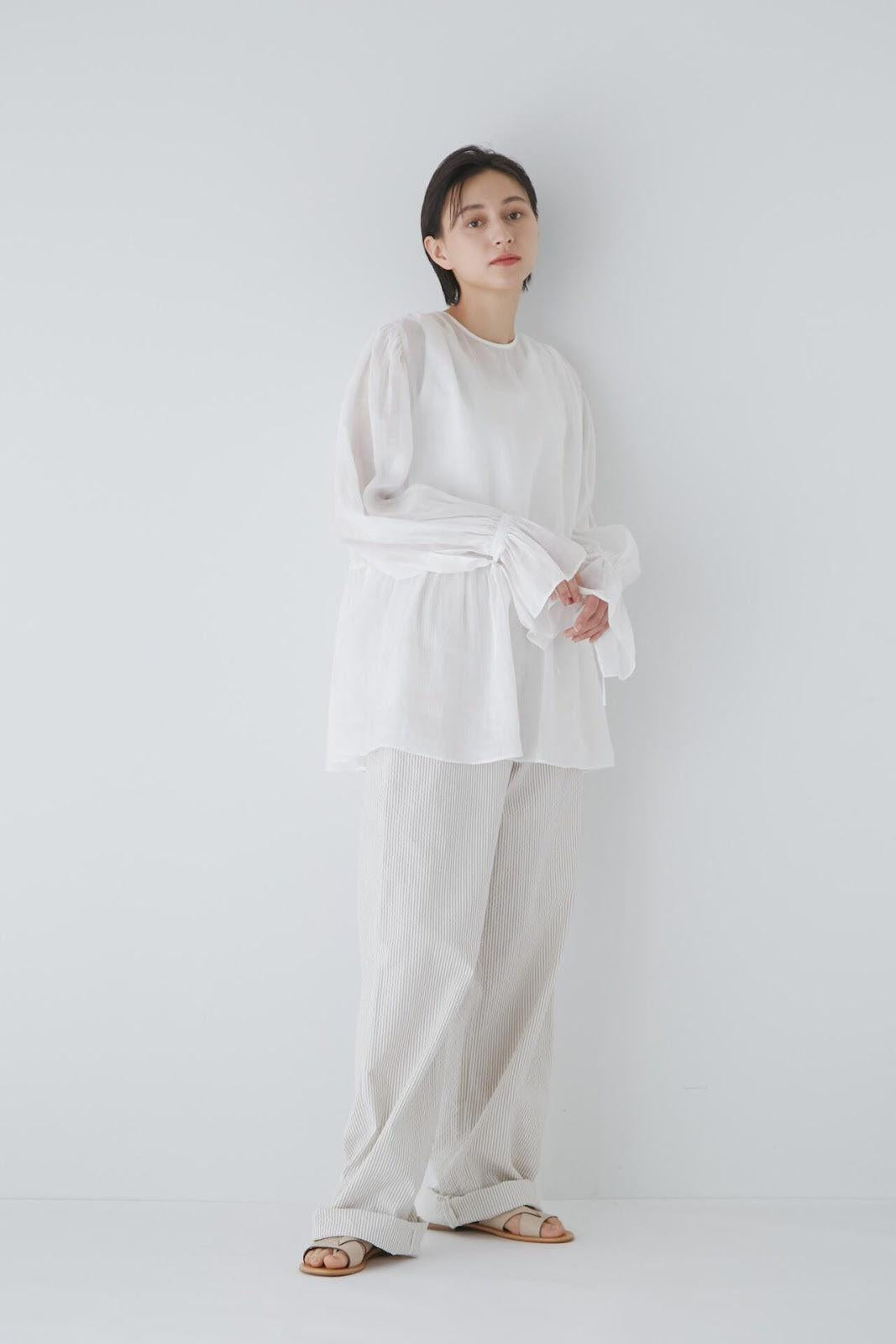 菊池亞希子×LEE×hw合作款蓬鬆藍色襯衫(官方限定“長度較長”)