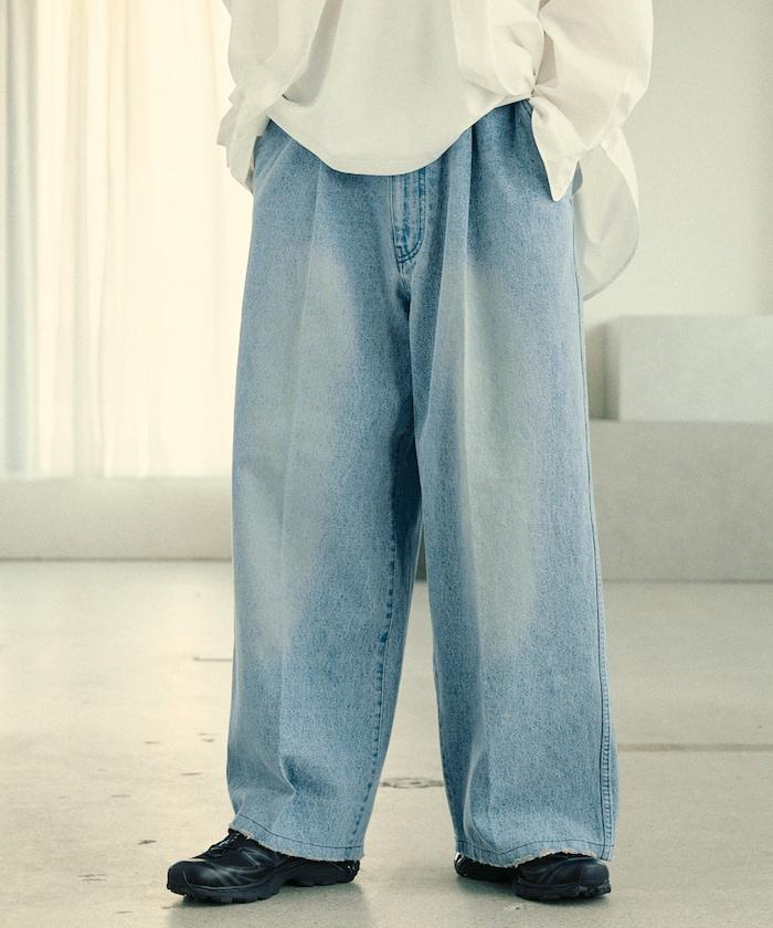 寬鬆直筒牛仔褲