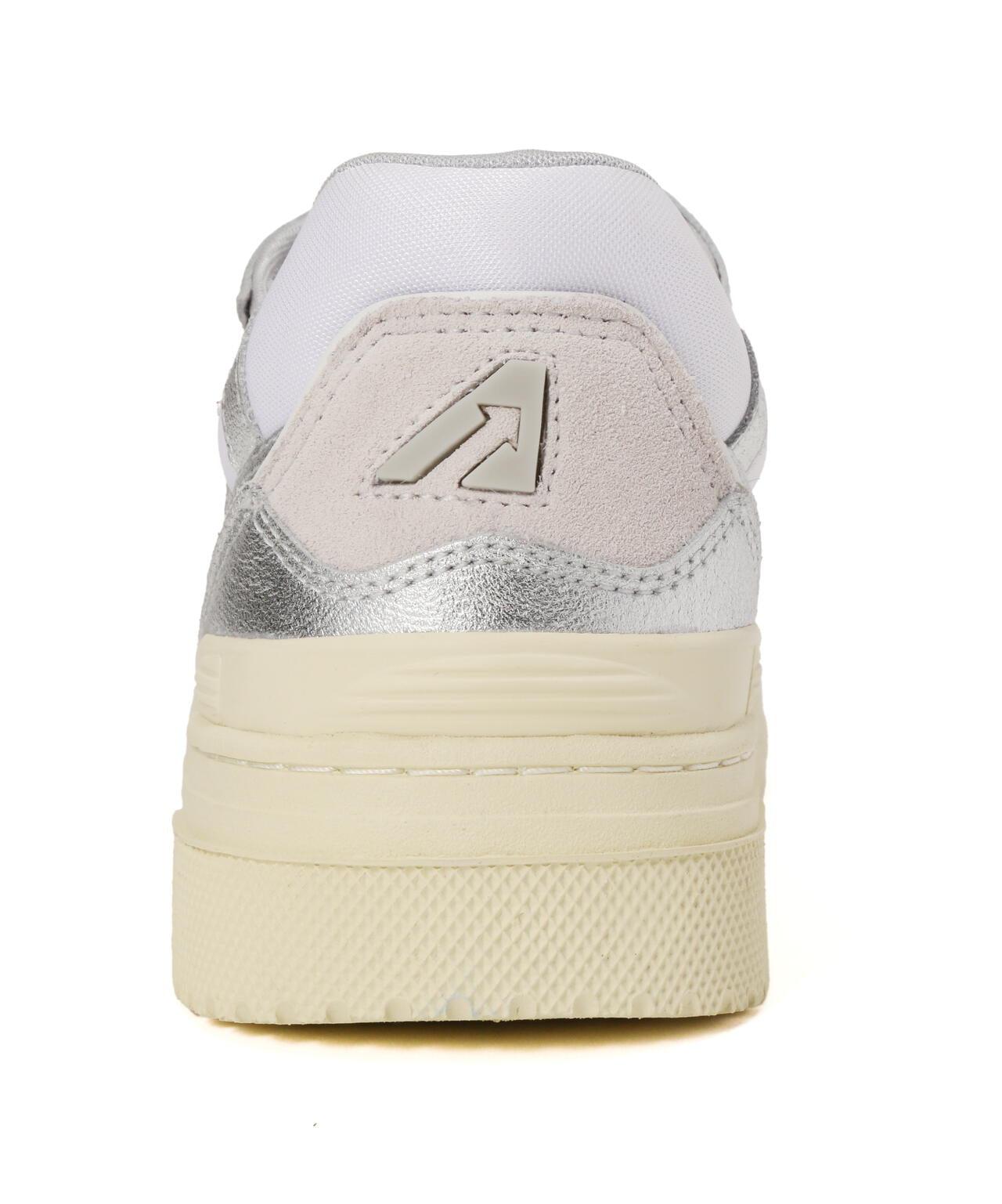 AUTRY CLC低幫女款運動鞋 MB02