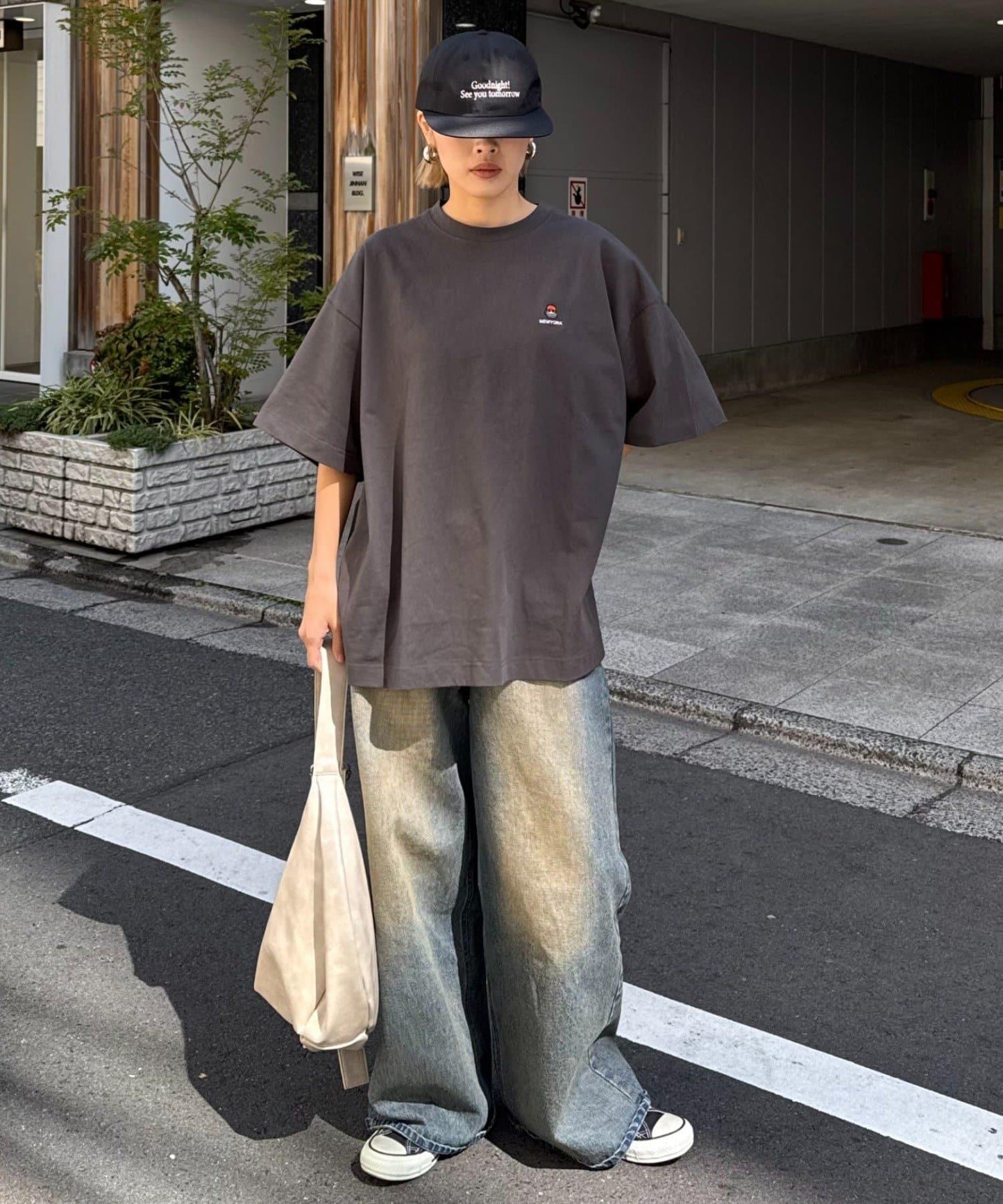 【中年男士】中性款一點刺繡短袖T恤