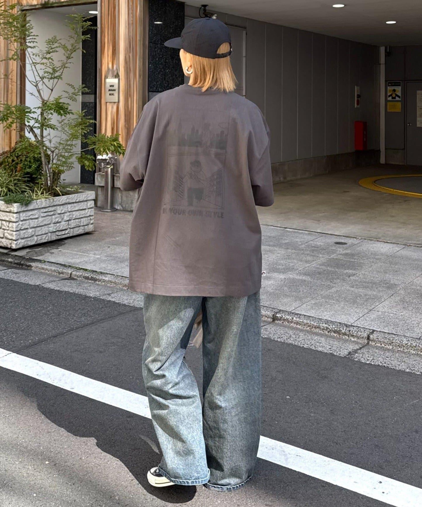 【中年男士】中性款一點刺繡短袖T恤