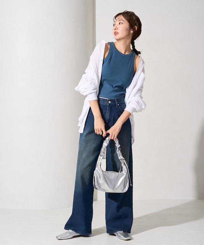 帶杯的無袖棉質肋條背心