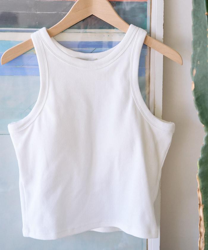 帶杯的無袖棉質肋條背心