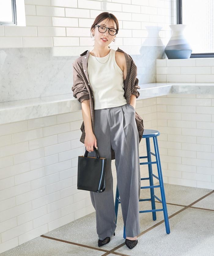 帶杯的無袖棉質肋條背心