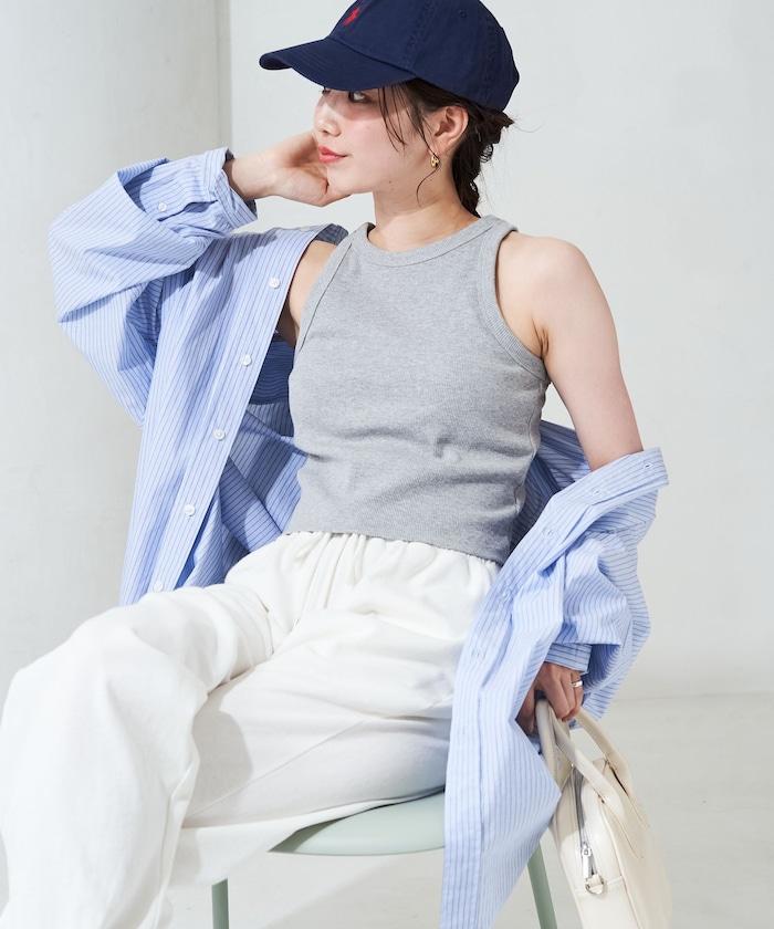 帶杯的無袖棉質肋條背心