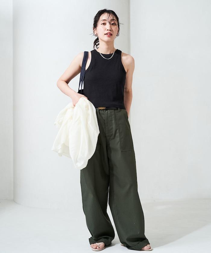 帶杯的無袖棉質肋條背心