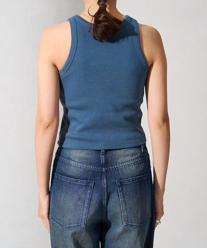 帶杯的無袖棉質肋條背心