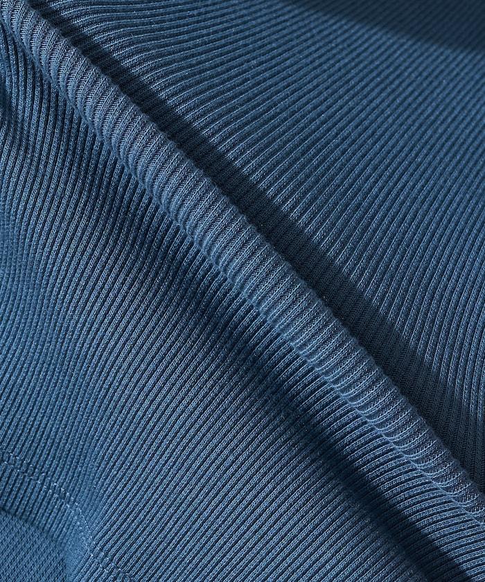 帶杯的無袖棉質肋條背心