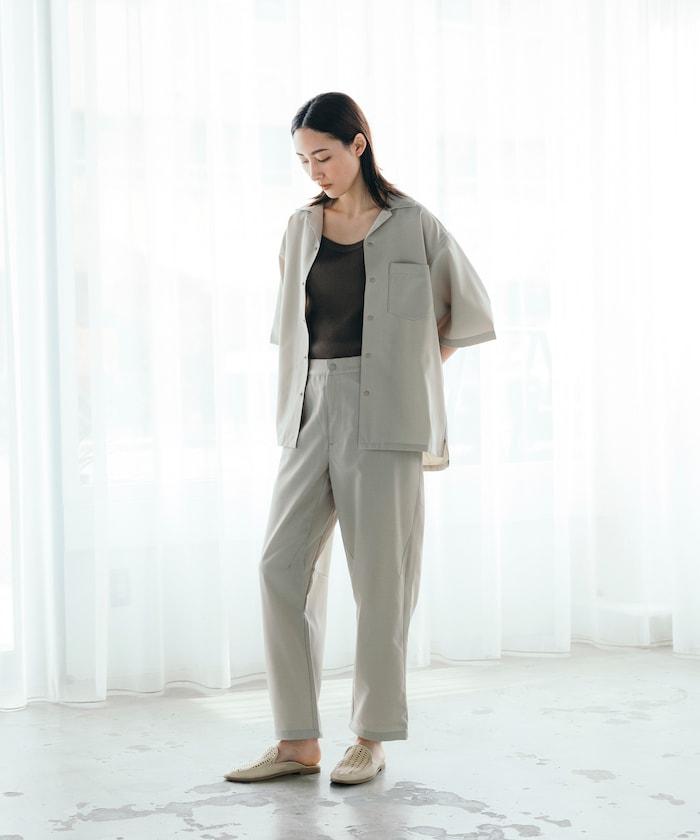 速乾材料 舒適版型 開領襯衫 短袖 亞麻風