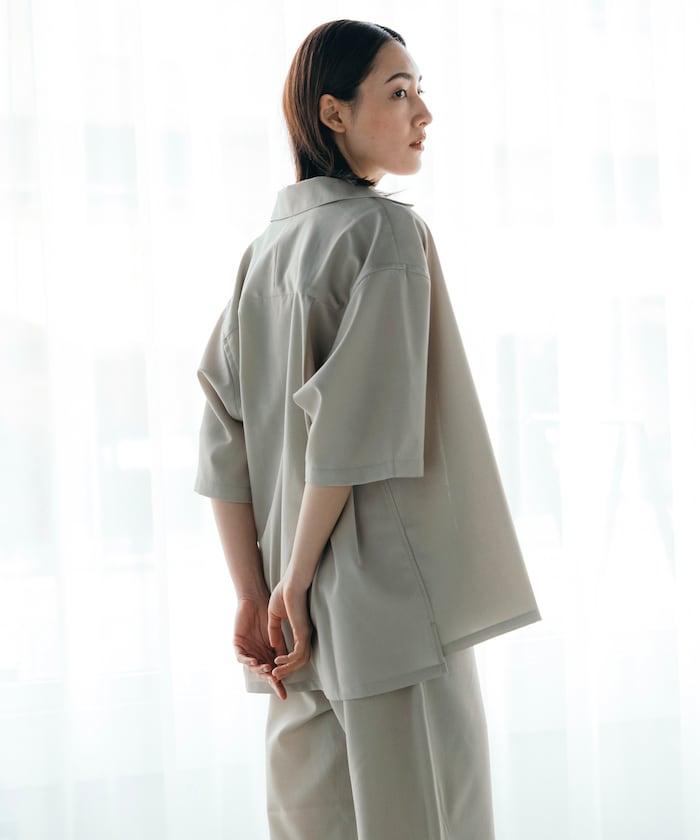 速乾材料 舒適版型 開領襯衫 短袖 亞麻風