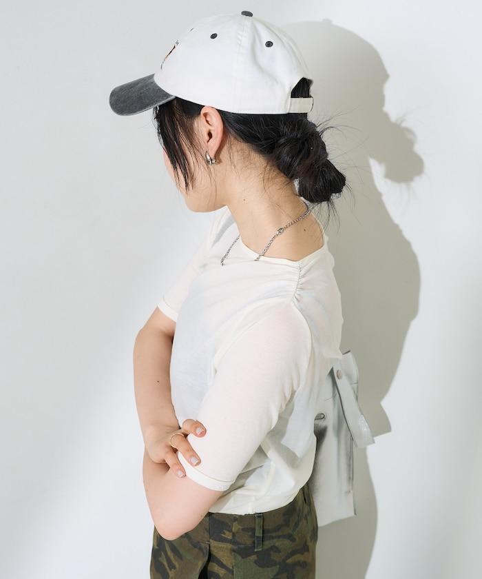 打褶上衣