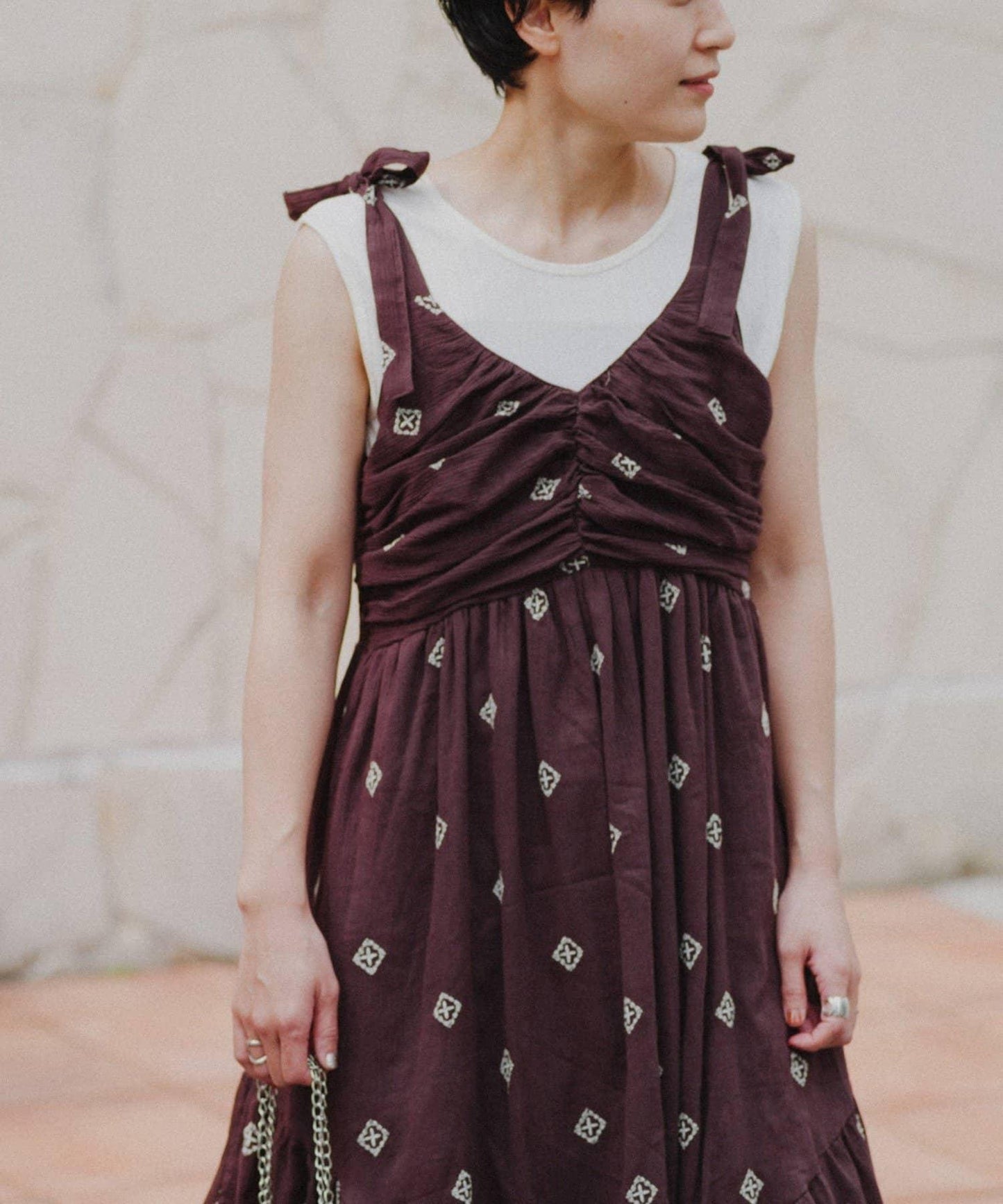 【aguni】刺繡層疊吊帶連衣裙