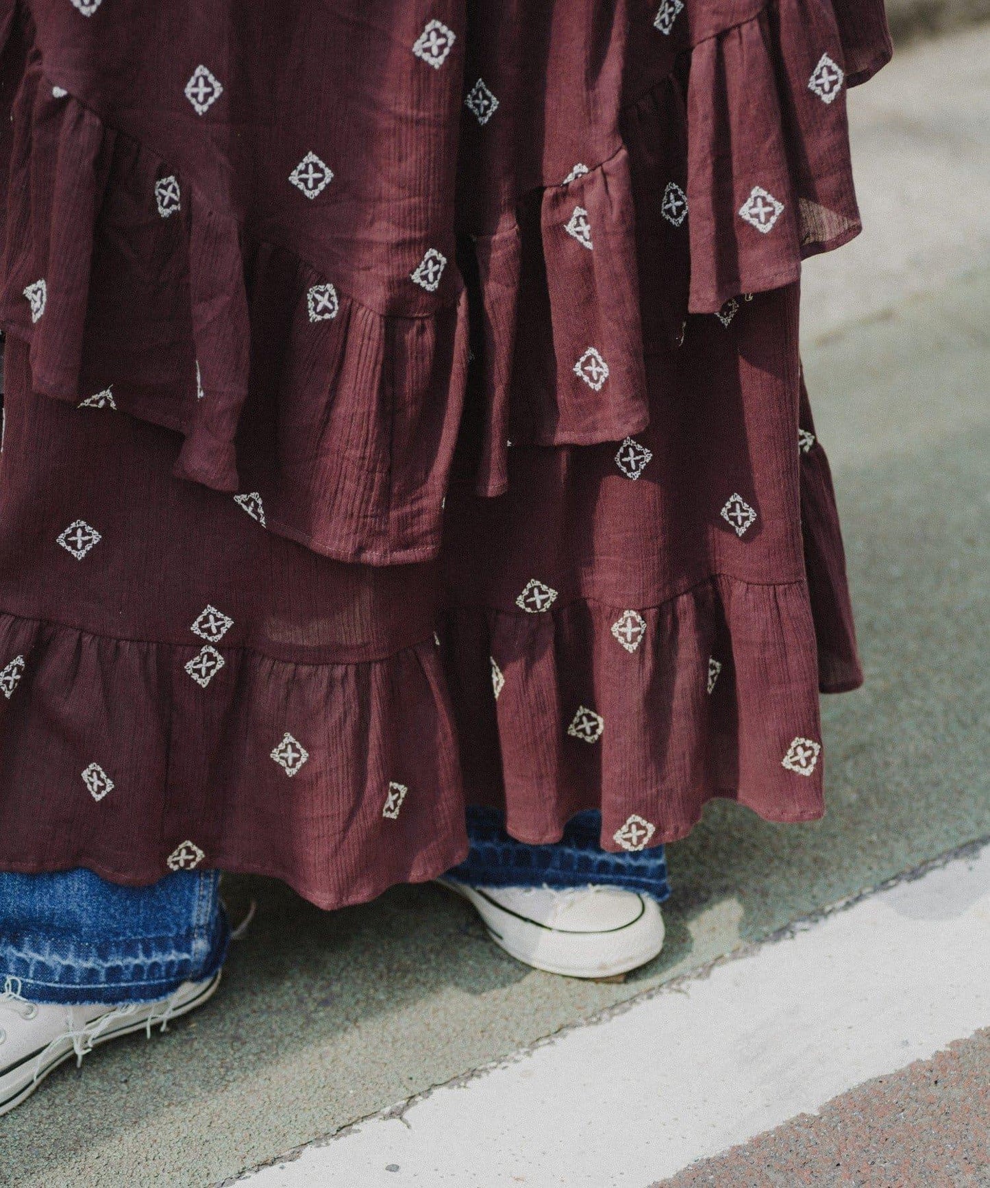 【aguni】刺繡層疊吊帶連衣裙