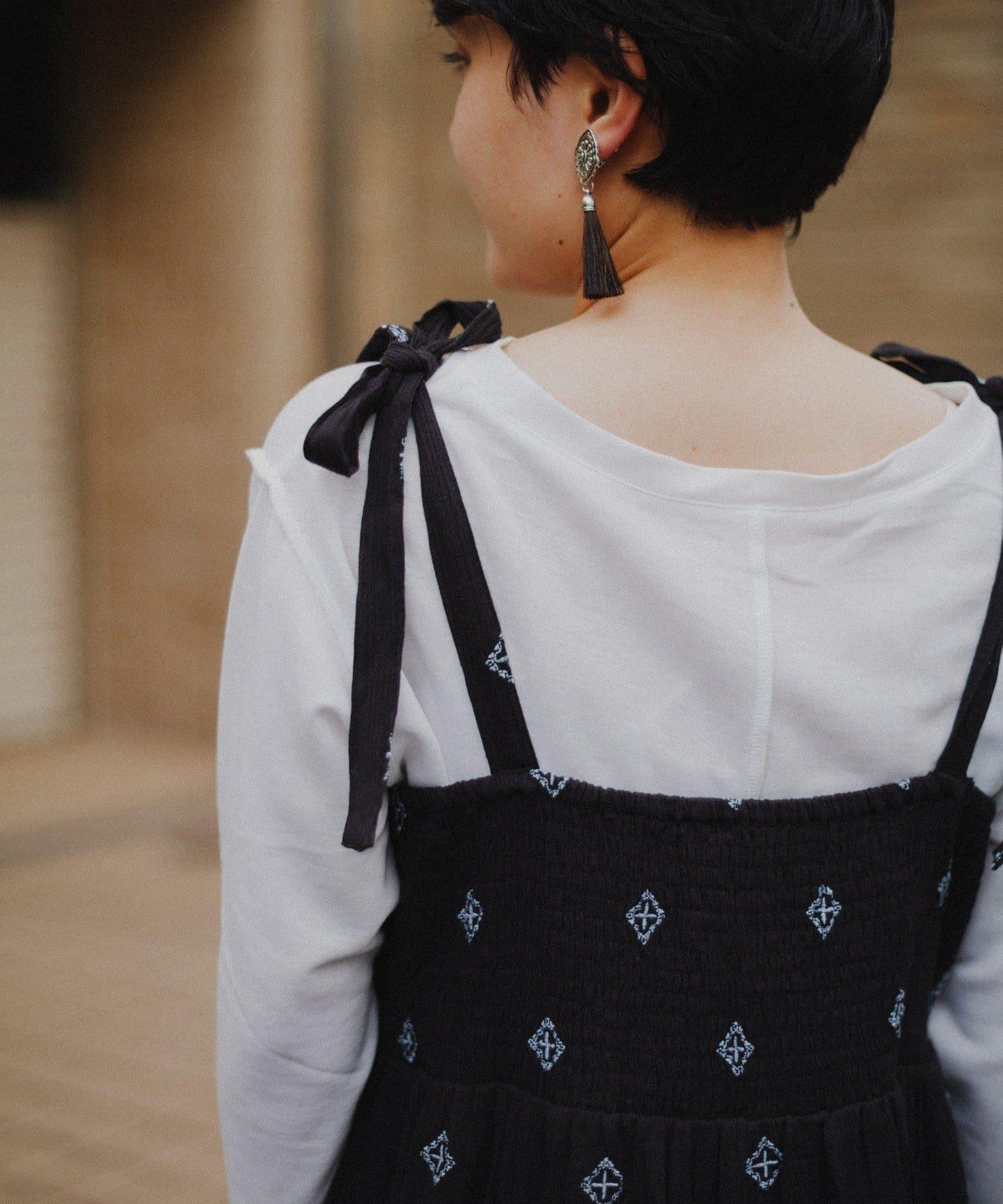 【aguni】刺繡層疊吊帶連衣裙